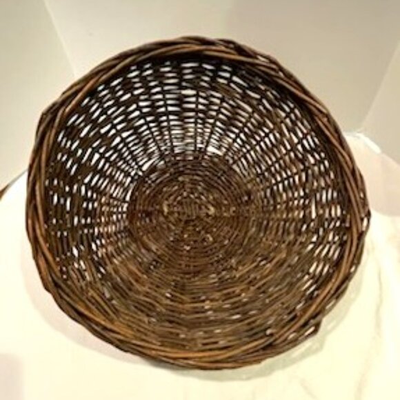 Vintage Wicker Twig Basket Vegetable Storage Hopper w/Lid - Picture 9 of 9